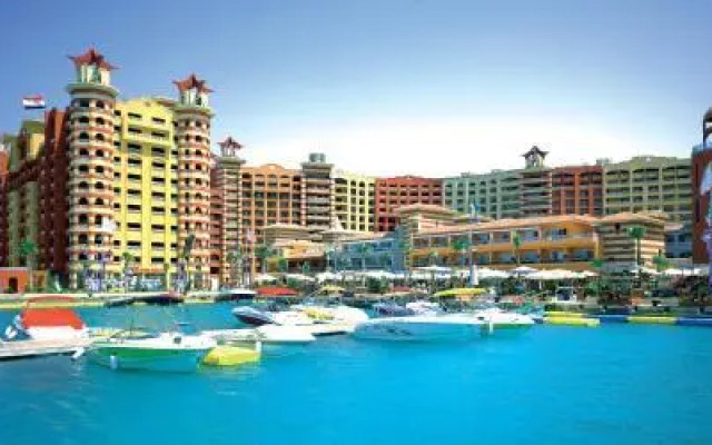 Porto Marina Apartments By Amer-Group