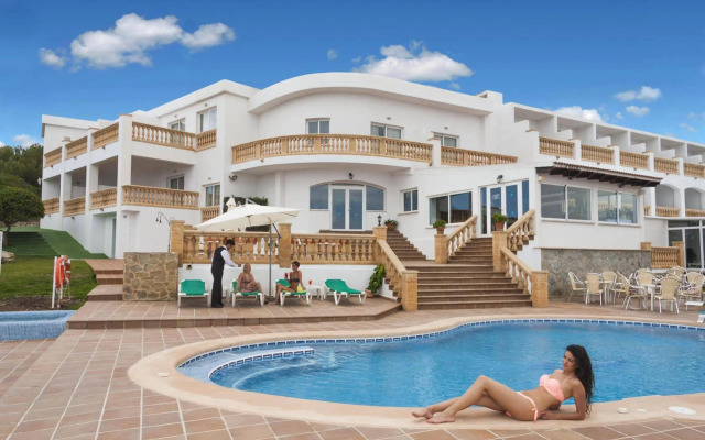 ICON Valparaiso - Adults Only