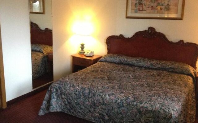 Embassy Motel - Franklin