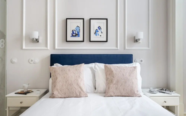 JOIVY Luxurious 2BR Apt w/street view, 2mins to Santa Justa Lift