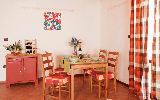 Inviting farmhouse in Cagli with swimming pool