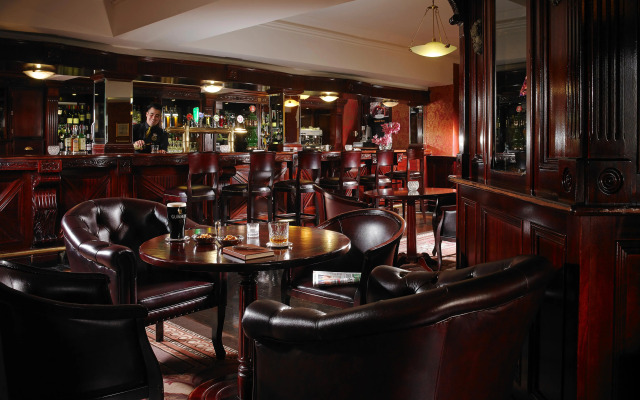 Buswells Hotel