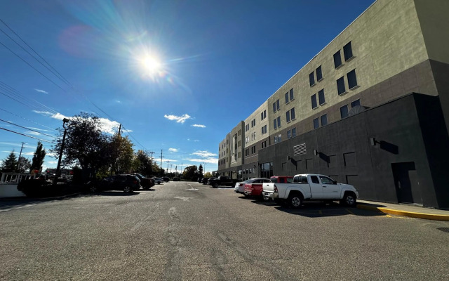 iHOTEL & Conference Center Red Deer