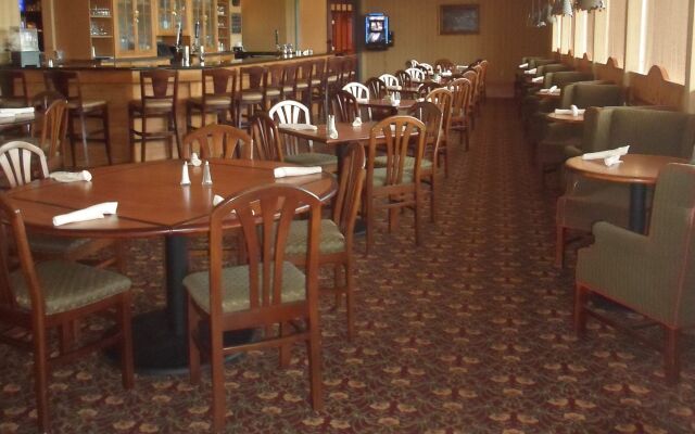 Quail Hollow Resort - A Trademark Collection Hotel
