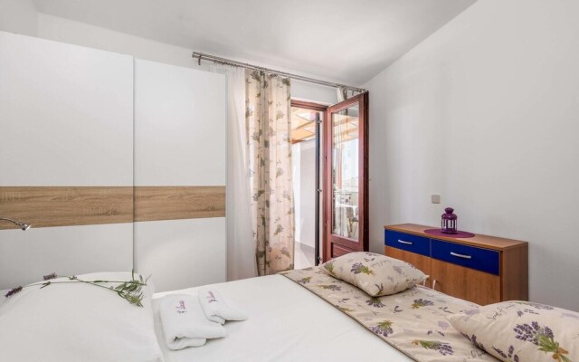 Stunning Home in Mandre With Wifi and 1 Bedrooms