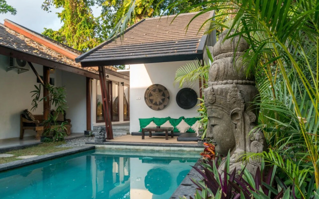 Private 7 Bedroom near Seminyak