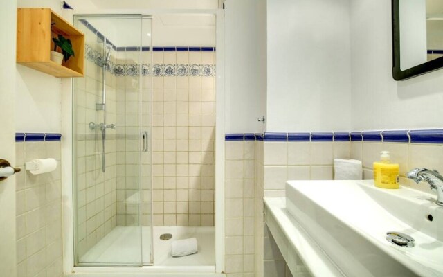 Joyful 2bed Apartment in the Traditional Gracia