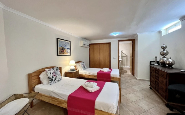 Vilamoura Amazing Golf Villa With Pool