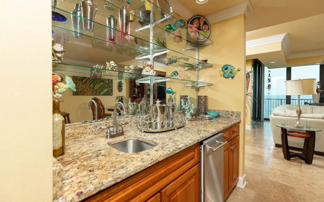 Phoenix Ix 1205 3 Bedroom Condo