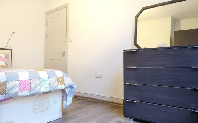 Clemence Road - Deluxe Double Room