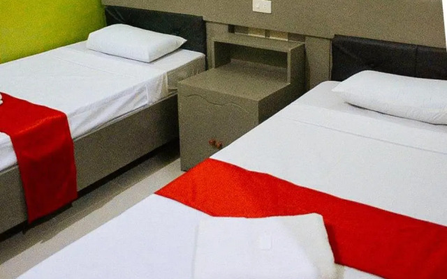 RedDoorz @ EM Pensiontel Butuan City