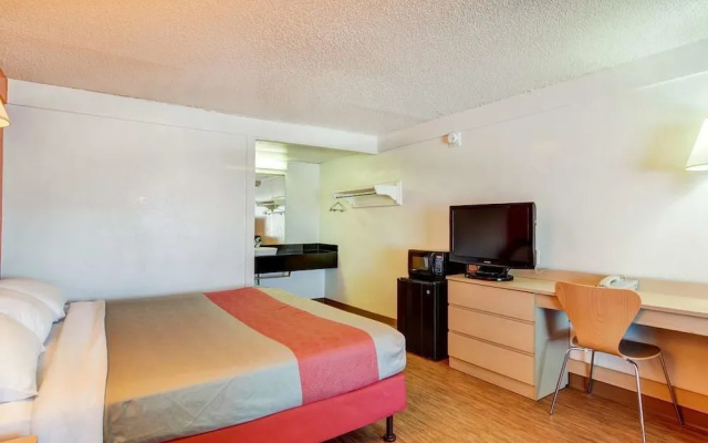 Rodeway Inn