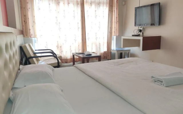 Hotel Rajtara
