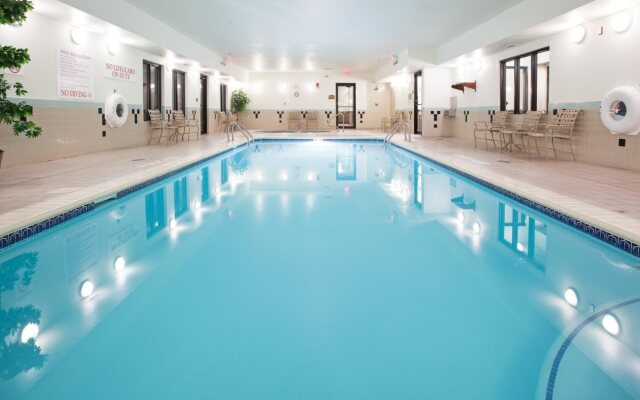 Country Inn & Suites by Radisson, Garden City, KS