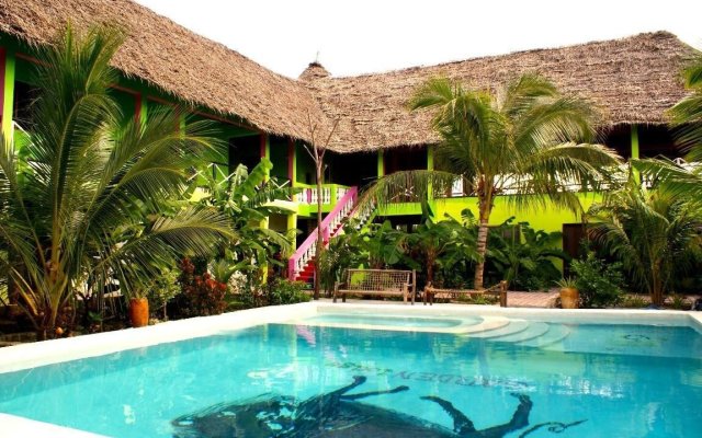Simba Garden Lodge - Hostel