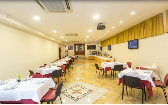 Ranch Palace Hotel