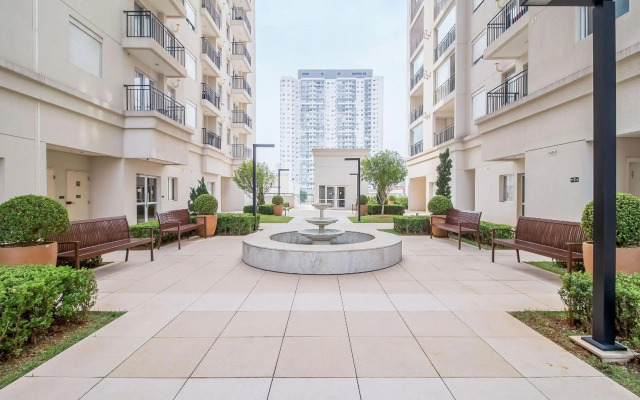 Apê iluminado e com vista alta no Brás