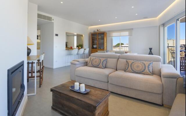 CANAMI... Luxury apartment with best sea views.