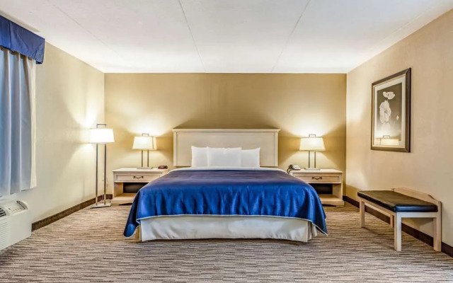 Rodeway Inn & Suites