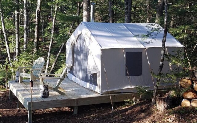 Tentrr - Retreat on the Crooked River