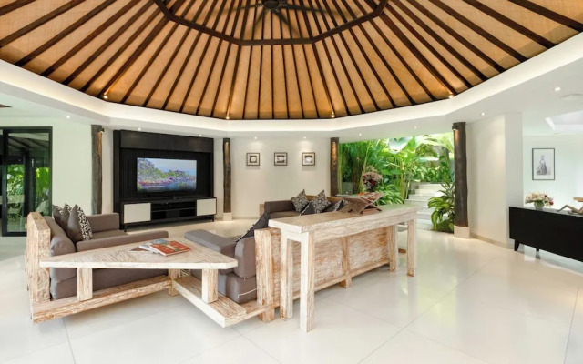 Villa Kubu Dewi Sri by Villa Finder