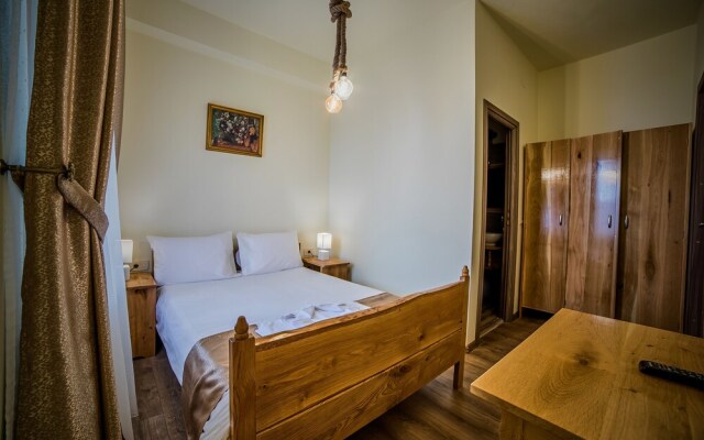 Central Apartment Luxury