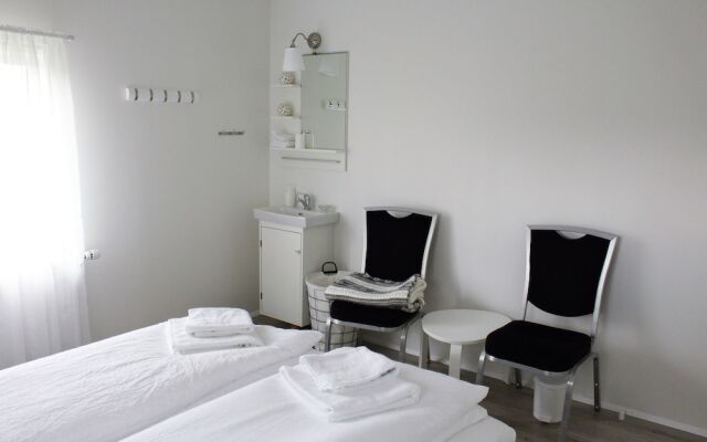 Efra-Sel hostel