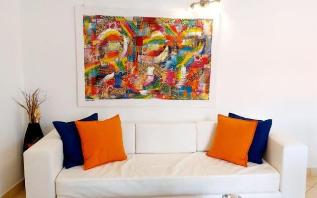 Branco Suites