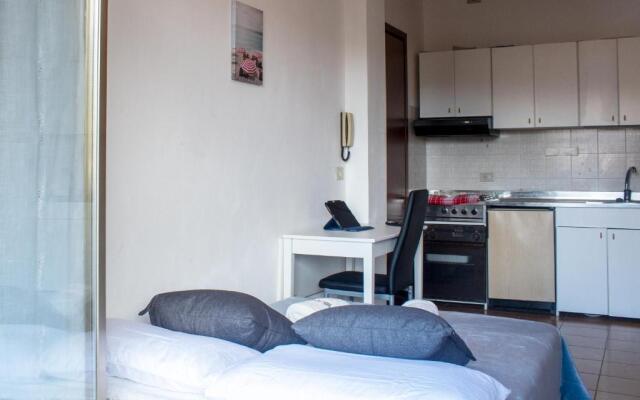 Box e Ampio Terrazzo per un Relax a 600 metri dal mare