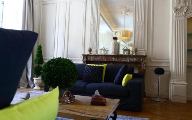 41 Maufoux by Bruno Colin
