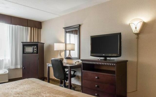 Holiday Inn Lancaster County