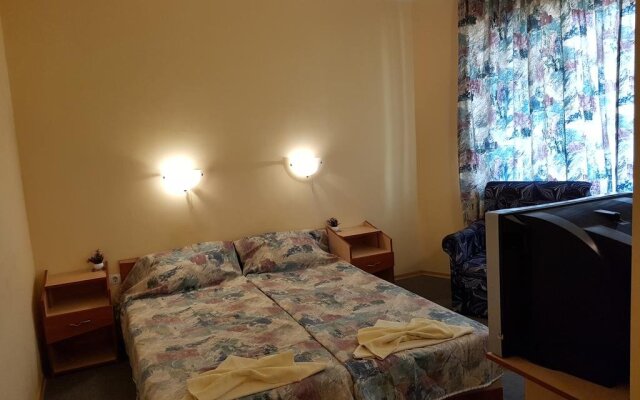 Krasi Hotel