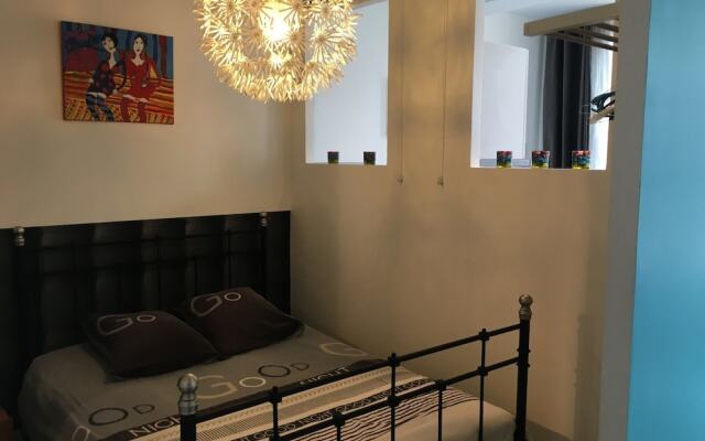 Appartement Place St Pierre T1 Design