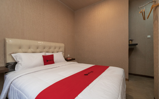 RedDoorz @ Jalan Srikandi Pekanbaru