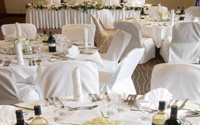 Ramada Hatfield