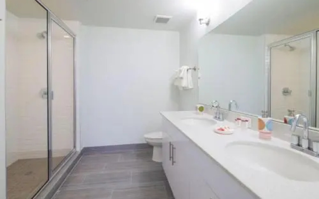 Luxury 2br Residences W Panoramic Balcony
