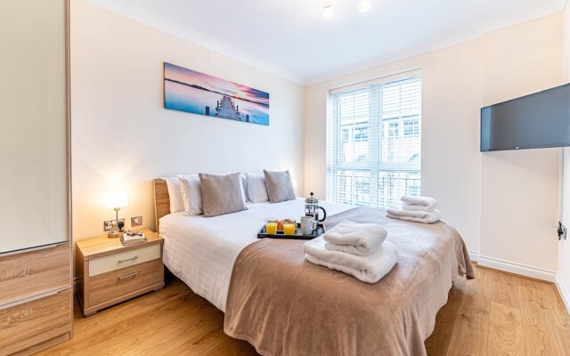 Celador Apartments - Riverside House Serviced Apartments