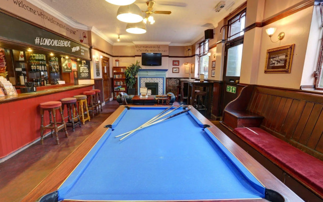 PubLove @ The Steam Engine - Hostel