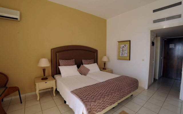 Palmariva Beach Hotel