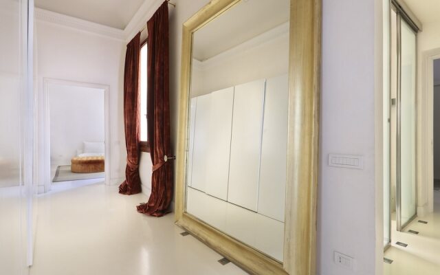 Luxury Apartment in Central Florence