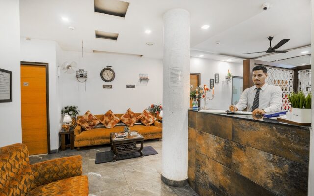 Treebo Trend Hotel Seven