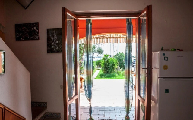 Villa 50 Metri Spiaggia Ottiolu Rea1