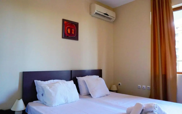 Апартамент Сънрайз Обзор - Apartment Sunrise Obzor