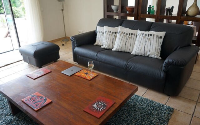 Wallis Villa