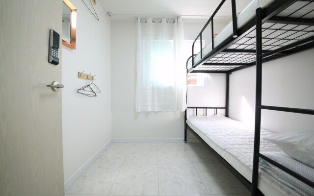 ZIBRO H guesthouse