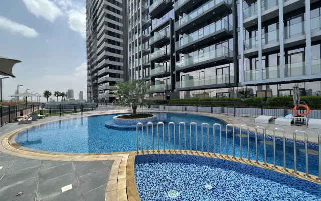 Sophisticated Modern 1 BR on Blooms A JVC