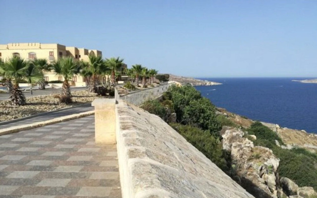 Harbour Views Gozitan Villa + Shared Pool