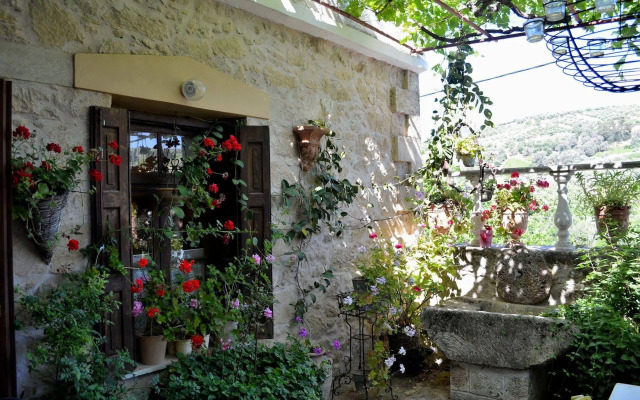 Viglatoras Traditionals Apartments