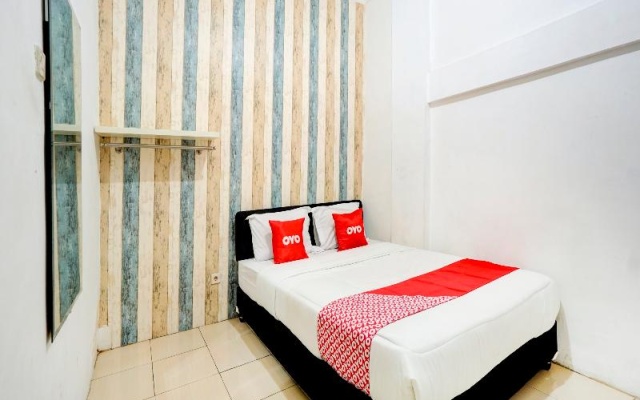 OYO Flagship 90502 Holistay Malang New – Guest Rooms – Malang