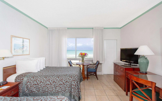 thunderbird beach hotel